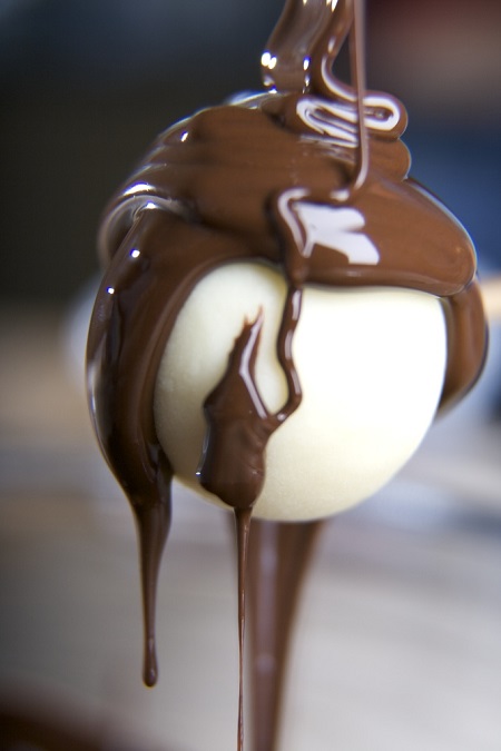 Chocolate - Sweet Pleasure for Your Brain 02